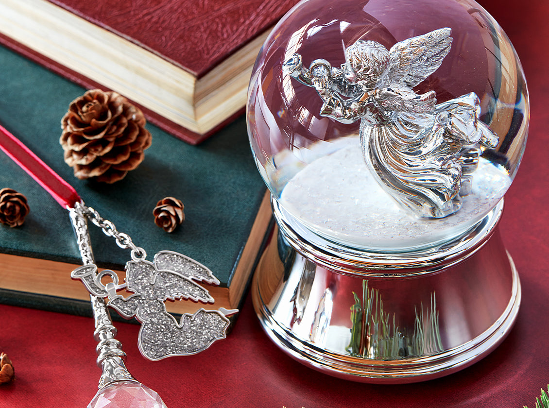 Angel Snowglobe